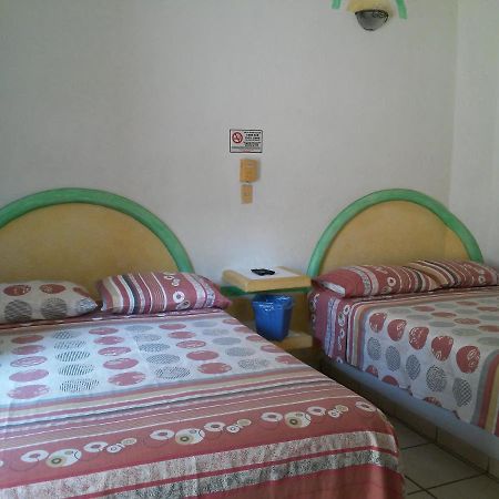 Hotel Sarabi Barra de Navidad Εξωτερικό φωτογραφία