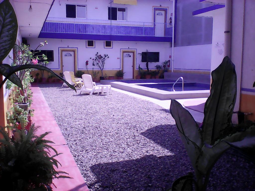 Hotel Sarabi Barra de Navidad Εξωτερικό φωτογραφία