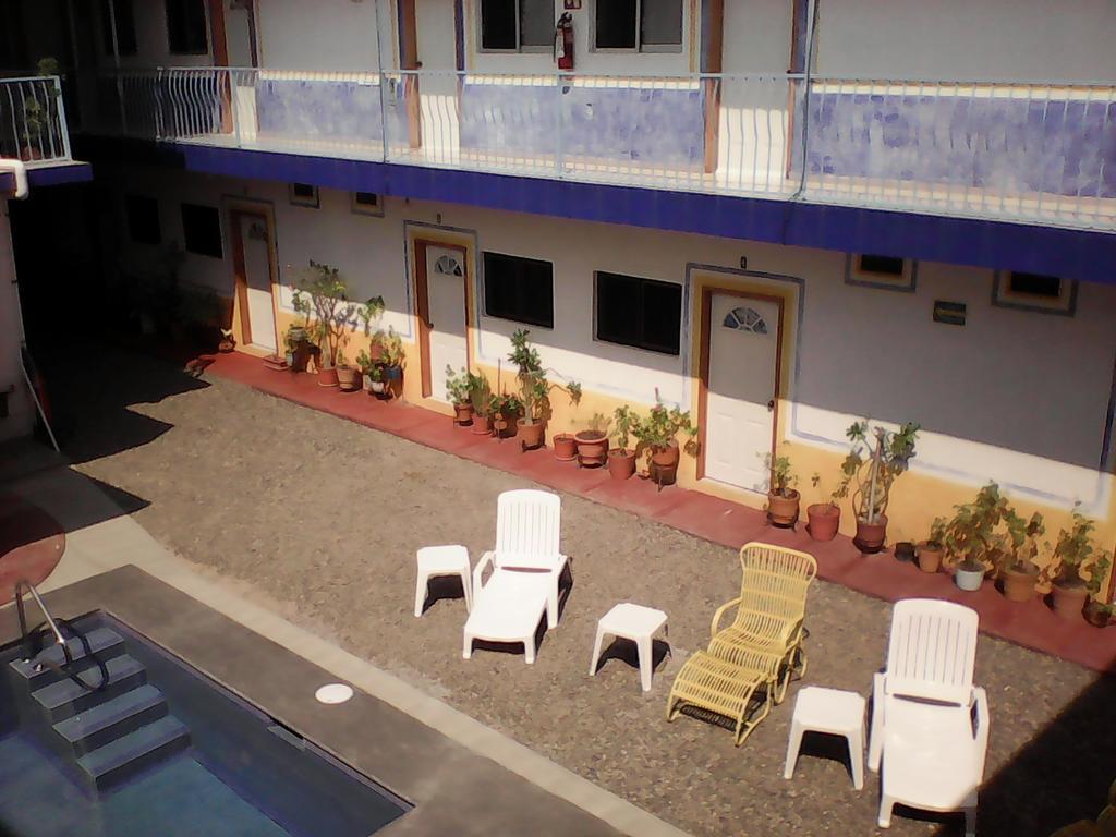 Hotel Sarabi Barra de Navidad Εξωτερικό φωτογραφία
