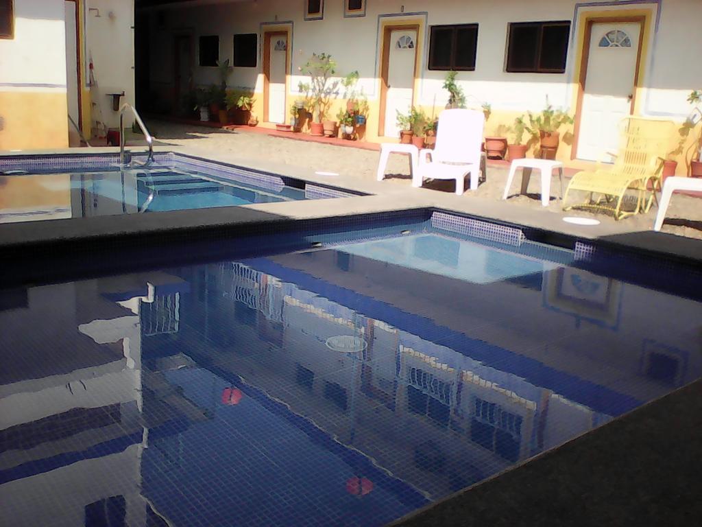 Hotel Sarabi Barra de Navidad Εξωτερικό φωτογραφία