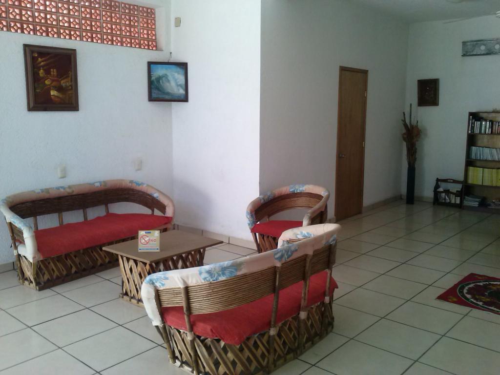 Hotel Sarabi Barra de Navidad Εξωτερικό φωτογραφία