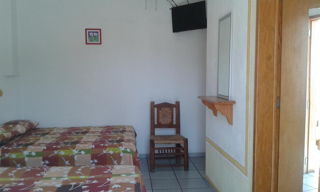 Hotel Sarabi Barra de Navidad Εξωτερικό φωτογραφία