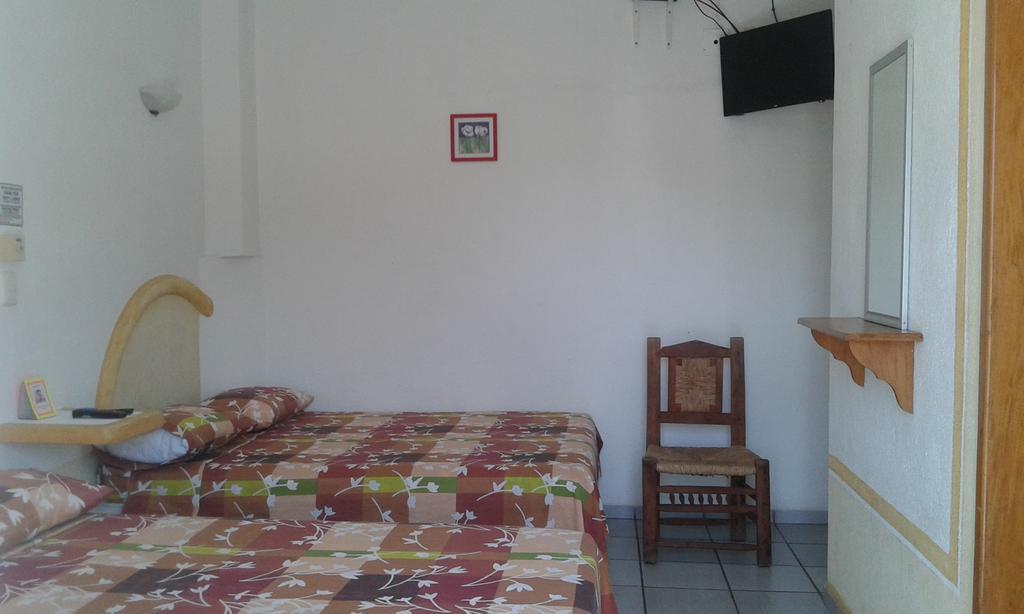 Hotel Sarabi Barra de Navidad Εξωτερικό φωτογραφία