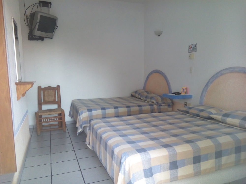 Hotel Sarabi Barra de Navidad Εξωτερικό φωτογραφία