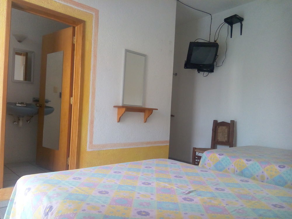 Hotel Sarabi Barra de Navidad Εξωτερικό φωτογραφία
