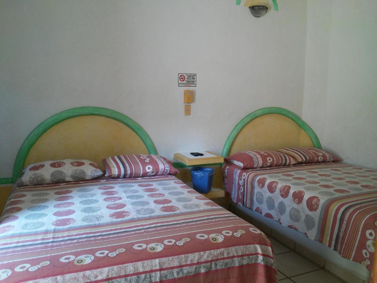 Hotel Sarabi Barra de Navidad Εξωτερικό φωτογραφία