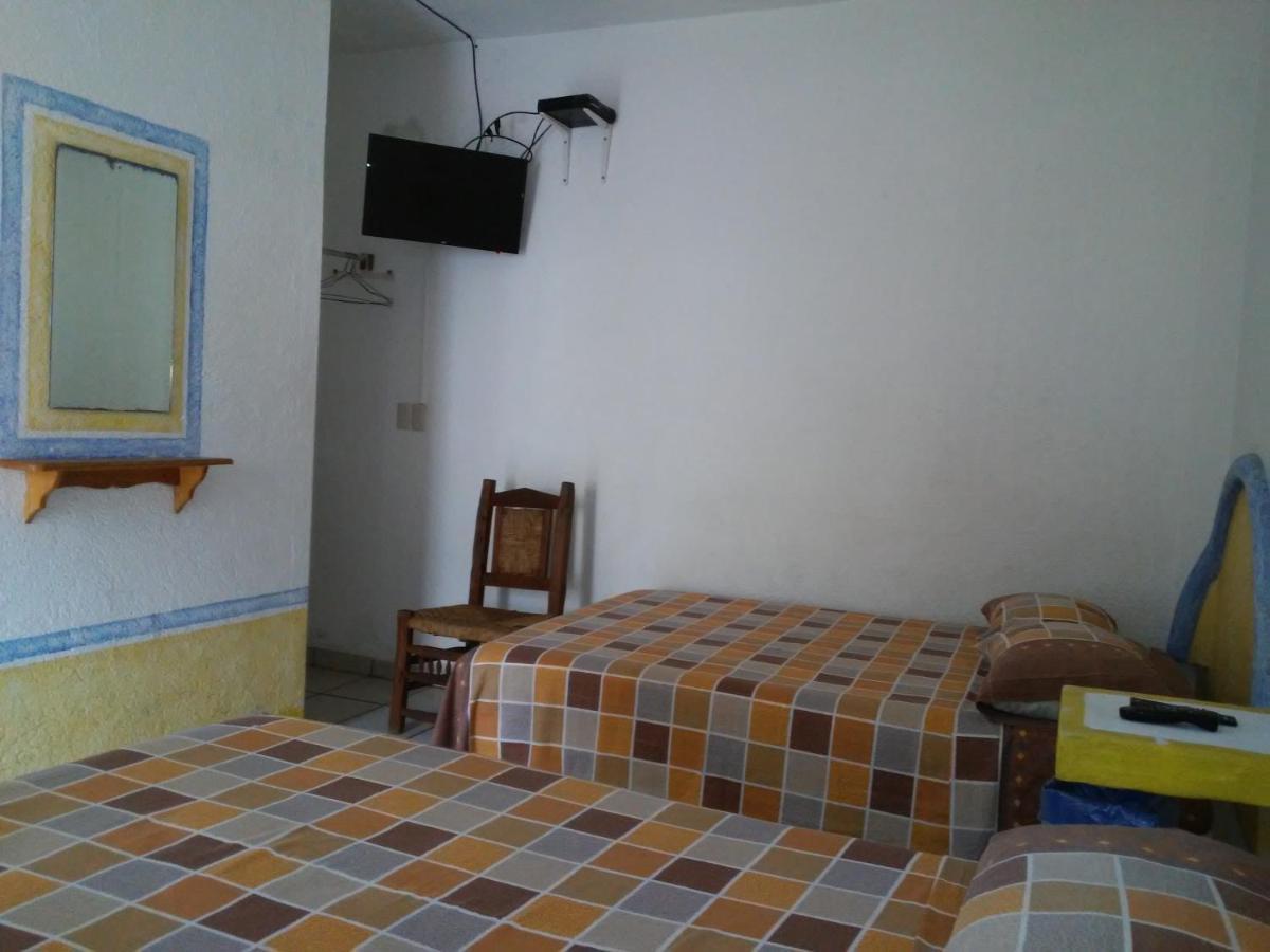 Hotel Sarabi Barra de Navidad Εξωτερικό φωτογραφία